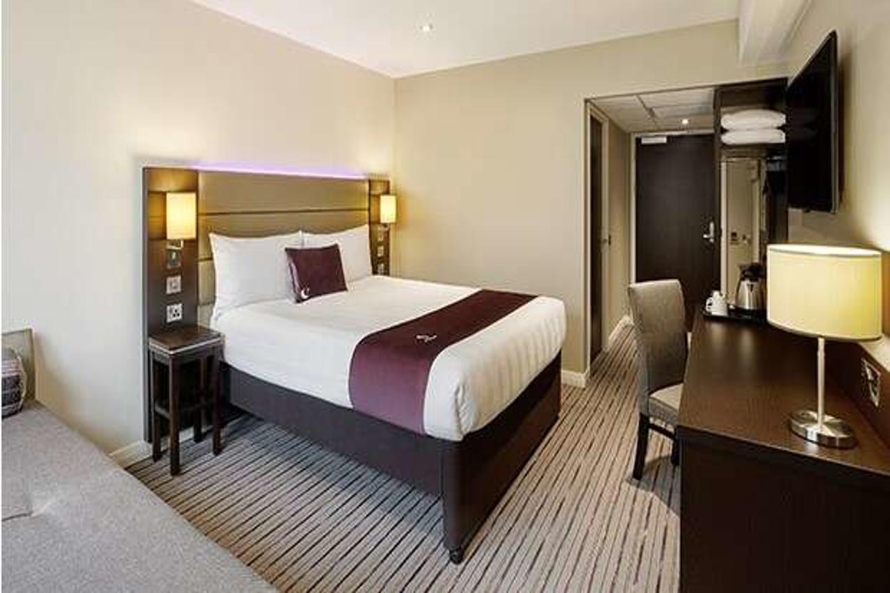 Premier Inn Jersey St Helier Saint Helier Jersey Buitenkant foto